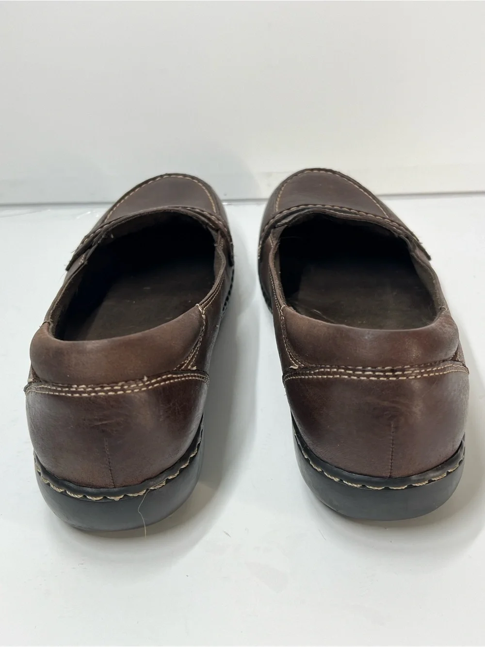 Clarks Women’s Size 11 Brown Slip On Comfort Casual Shoe